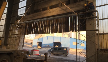 唐縣某水泥廠抗風(fēng)卷簾門實(shí)例展示